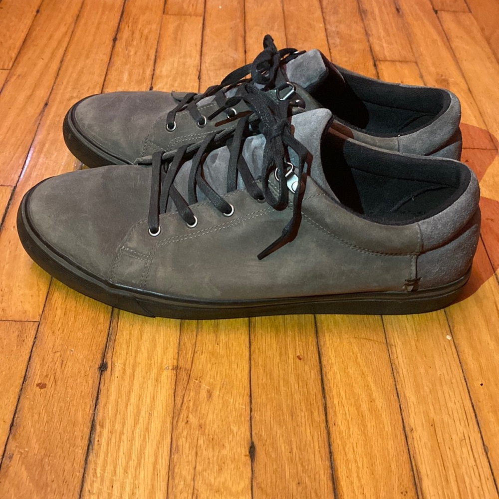 Mens UGG shoes size 11